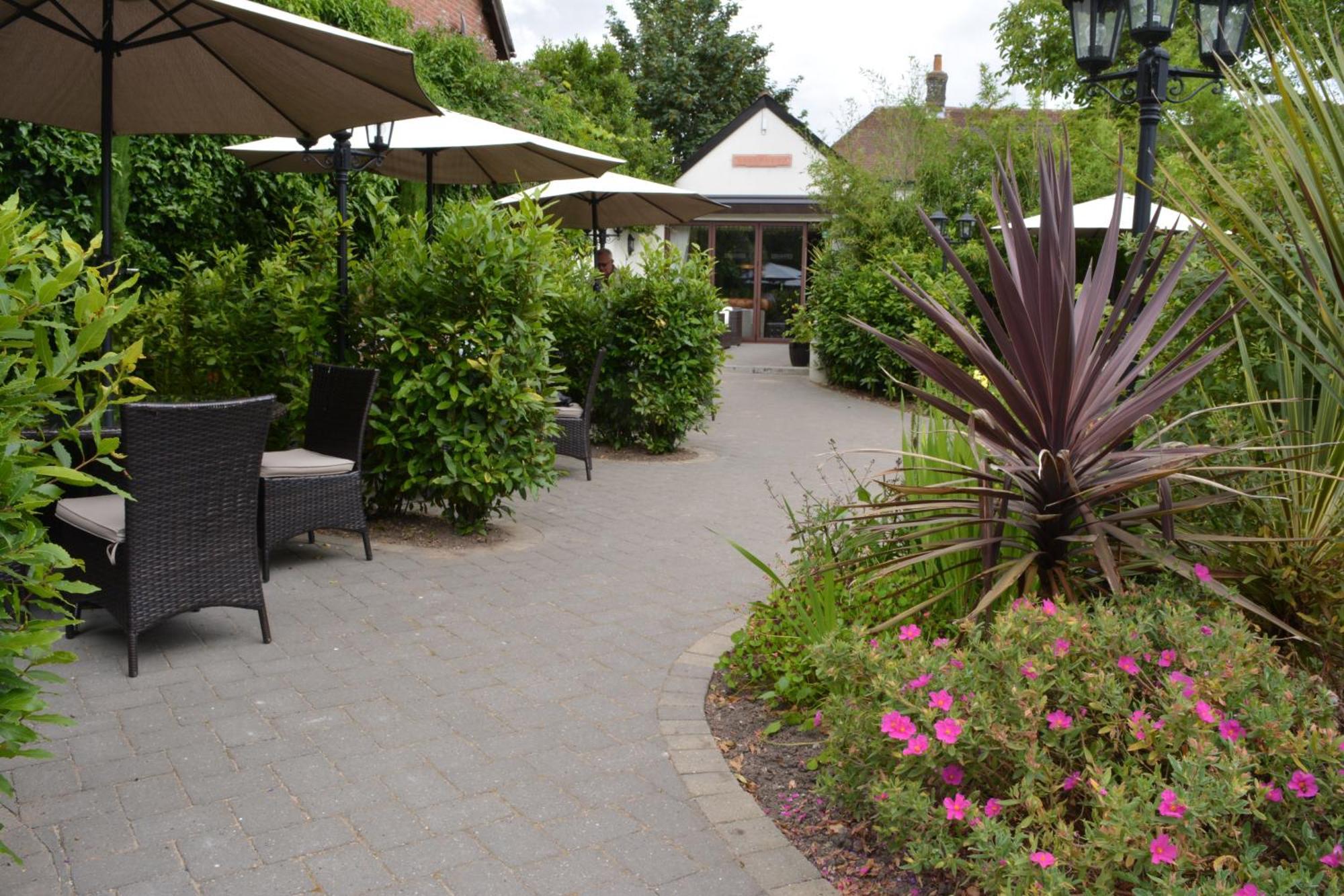 Greyhound Inn Winterborne Kingston Экстерьер фото